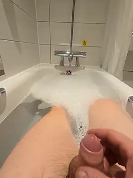 Snapshot of Johnwickers819 chatting on March 3, 2026, 3:52 pm Johnwickers819 online show from March 3, 2026, 3:52 pm