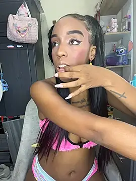 Snapshot of georgis__ chatting on March 13, 2026, 12:15 am georgis online show from March 13, 2026, 12:15 am