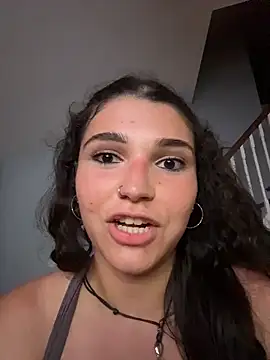 Snapshot of blushbunnyyyy chatting on March 6, 2026, 1:33 am blushbunnyyyy online show from March 6, 2026, 1:33 am