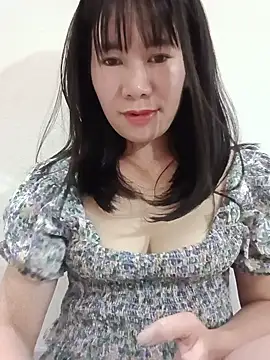 Snapshot of Bondgirl_9 chatting on August 1, 2026, 8:07 pm Bondgirl 9 online show from August 1, 2026, 8:07 pm