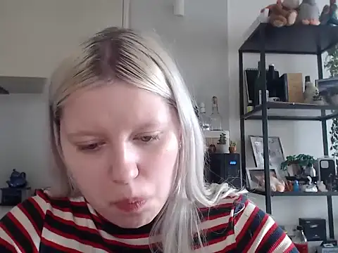 LenaSecret19 online show from May 7, 2026, 7:23 am