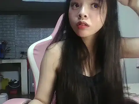 hot-cumplay online show from July 14, 2026, 7:24 am