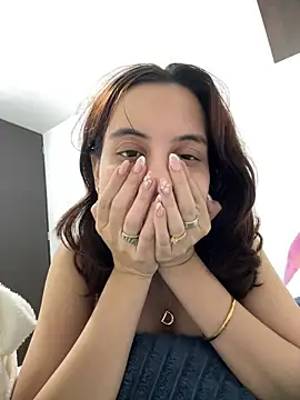 Nicole Cute04 online show from April 26, 2026, 4:10 am