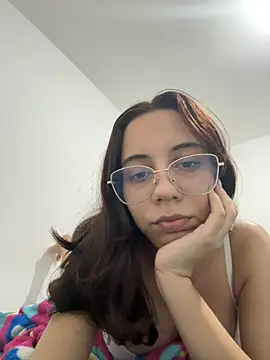 Nicole Cute04 online show from August 9, 2026, 3:23 am