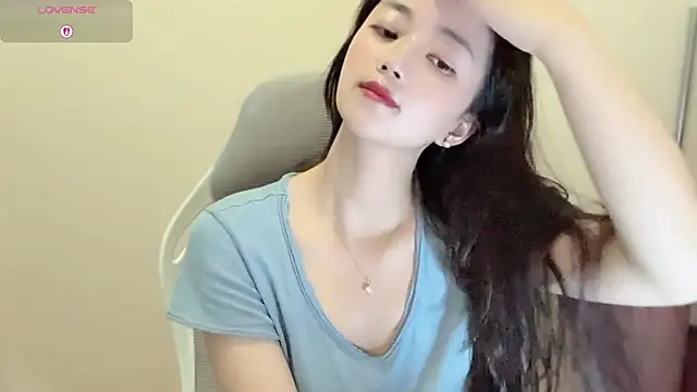 jinxiyao01 online show from June 25, 2026, 3:59 am