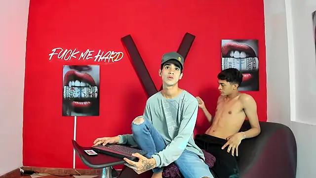 SKYN MAN online show from March 12, 2026, 2:06 am