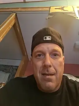 drednasty online show from May 4, 2026, 4:38 am