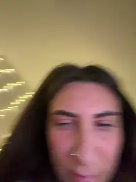 Snapshot of CuteJuliaa chatting on March 19, 2026, 9:59 pm CuteJuliaa online show from March 19, 2026, 9:59 pm