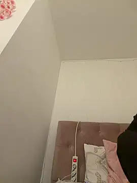 Snapshot of CuteJuliaa chatting on March 12, 2026, 8:46 pm CuteJuliaa online show from March 12, 2026, 8:46 pm