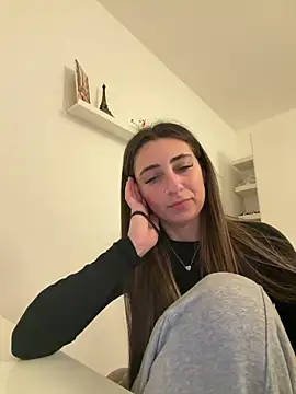 Snapshot of CuteJuliaa chatting on March 11, 2026, 9:20 pm CuteJuliaa online show from March 11, 2026, 9:20 pm