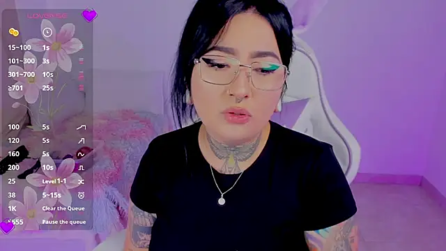 heeyy kitty online show from July 28, 2026, 5:45 pm