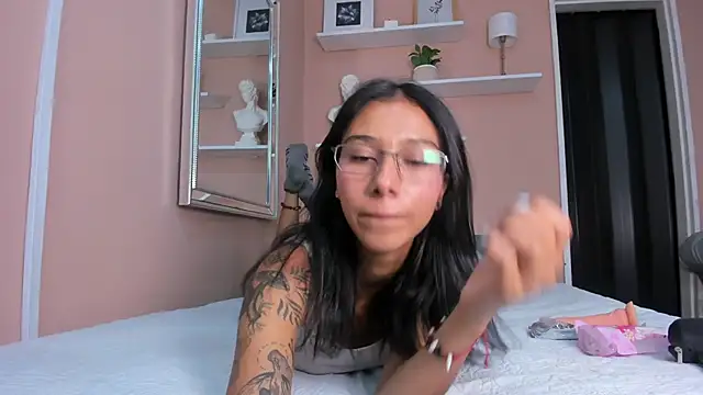 Kat 44 online show from April 29, 2026, 7:09 pm