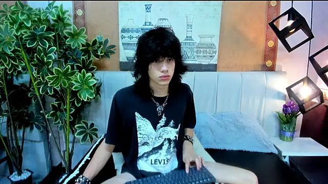 Snapshot of Erick_Ferrer chatting on June 11, 2026, 3:47 am Erick Ferrer online show from June 11, 2026, 3:47 am