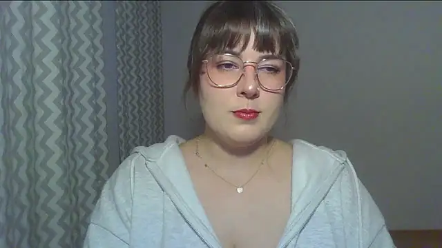 ClaraHard online show from June 8, 2026, 7:14 pm