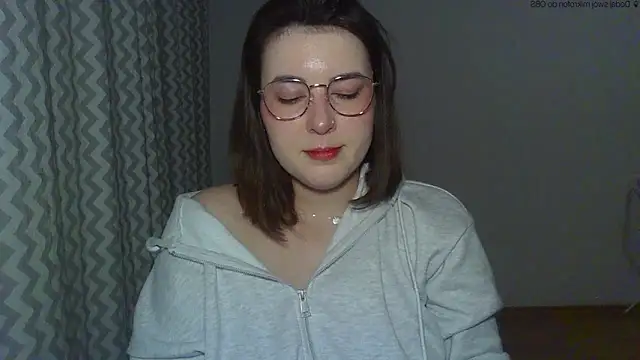 ClaraHard online show from May 8, 2026, 8:23 pm