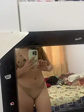 Snapshot of la_rojita069 chatting on March 25, 2026, 9:57 pm la rojita069 online show from March 25, 2026, 9:57 pm