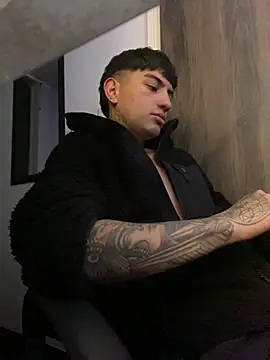 Thiago noir online show from March 20, 2026, 12:55 am