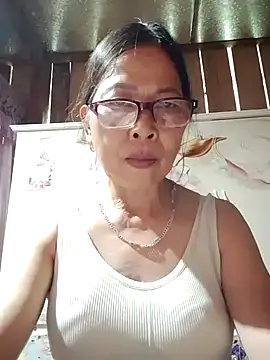Snapshot of Sky-rain98 chatting on May 31, 2026, 10:43 am Sky-rain98 online show from May 31, 2026, 10:43 am