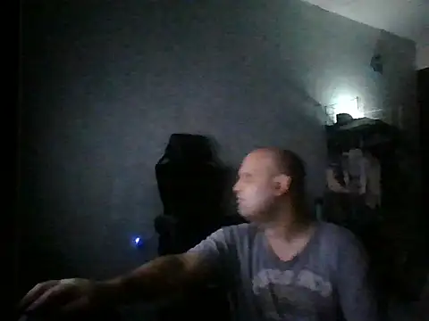 Snapshot of Heavy_RebellxX chatting on March 5, 2026, 1:57 am Heavy RebellxX online show from March 5, 2026, 1:57 am