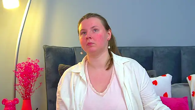 MelodyMoores online show from March 28, 2026, 6:47 am