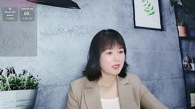 Jade3187 online show from May 3, 2026, 11:15 am