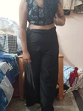 Sunitha28 online show from March 27, 2026, 4:30 pm