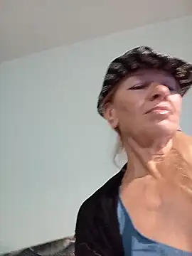 ViktoriaSexi1 online show from April 10, 2026, 5:31 pm