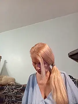 ViktoriaSexi1 online show from April 23, 2026, 4:41 pm