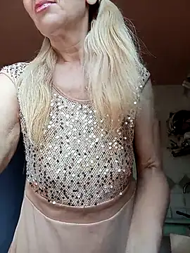 ViktoriaSexi1 online show from April 17, 2026, 6:05 am