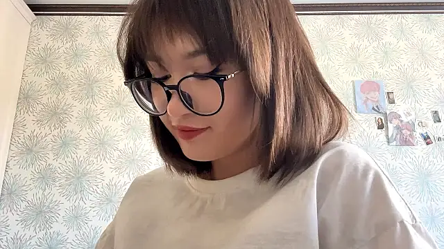 Bella Voraesynd online show from March 5, 2026, 12:35 pm