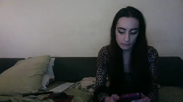 chiara-mario online show from April 18, 2026, 6:54 pm