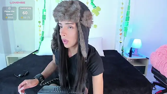 Eve-01 online show from March 13, 2026, 7:52 pm