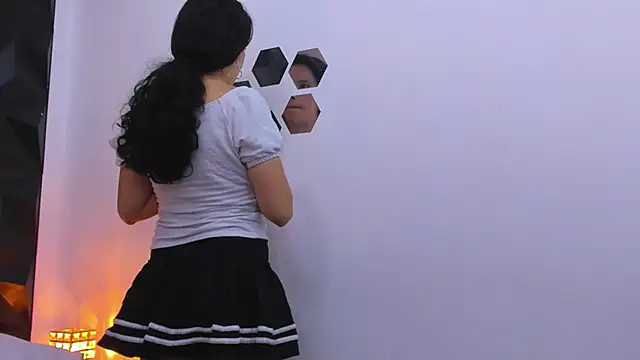 Katijis online show from April 11, 2026, 9:29 pm