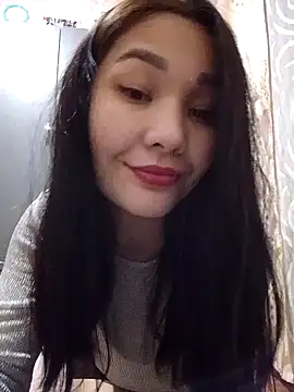 HollyXMolly online show from March 10, 2026, 5:50 pm