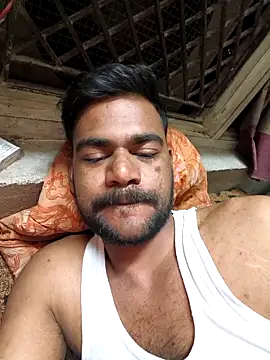 akshat234556 online show from April 12, 2026, 4:21 pm