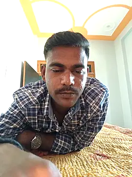 akshat234556 online show from March 26, 2026, 10:02 am