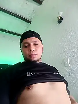 Decker Velvett online show from March 21, 2026, 6:34 pm