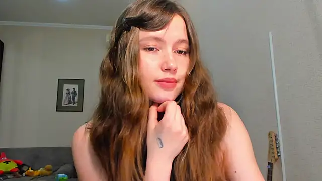 Snapshot of MaryannSofts chatting on May 15, 2026, 1:20 pm MaryannSofts online show from May 15, 2026, 1:20 pm