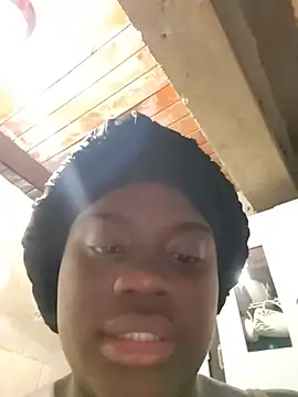 YourLiaa  online show from April 13, 2026, 1:42 am