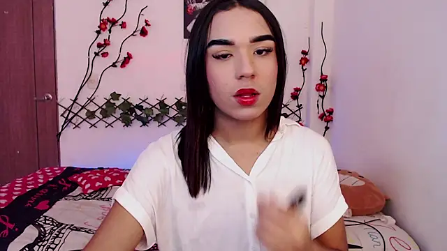 Candyy doll   online show from April 23, 2026, 6:53 pm