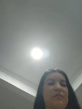 Pretty Julieta online show from March 28, 2026, 9:05 pm