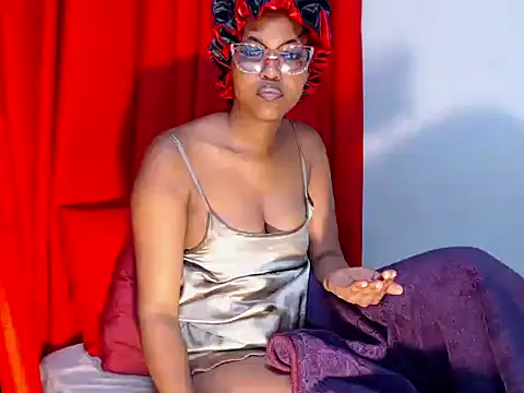 Snapshot of DarkDivva18 chatting on July 25, 2026, 3:25 am DarkDivva18 online show from July 25, 2026, 3:25 am