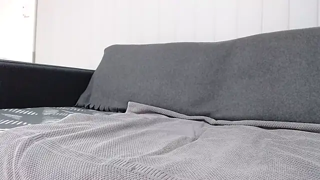 lilchristianxh online show from October 17, 2025, 12:40 pm