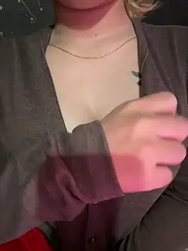 Weter squirt77 online show from March 10, 2026, 5:17 pm