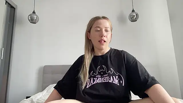 alyrasun online show from June 27, 2026, 12:22 pm
