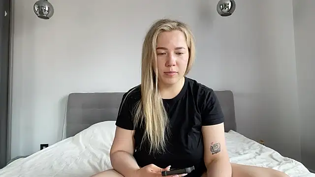 alyrasun online show from July 30, 2026, 9:30 am