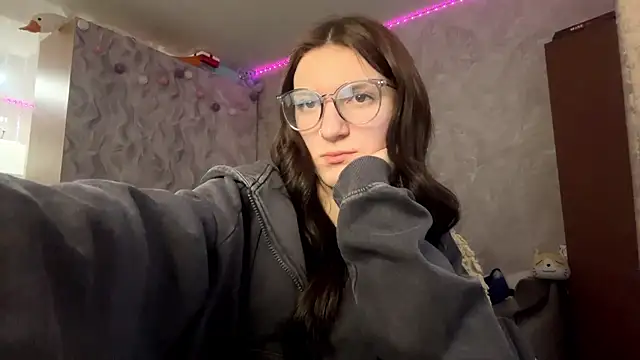 PulpyPalmae online show from March 6, 2026, 11:38 am