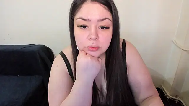 HellenVexary online show from March 18, 2026, 3:35 pm