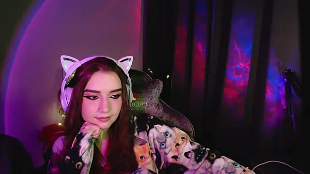 Celia Sensual  online show from June 23, 2026, 7:56 pm