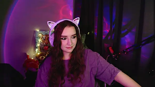 Celia Sensual  online show from June 7, 2026, 8:25 pm
